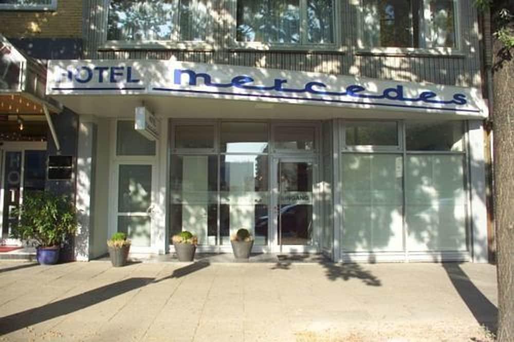 Hotel Mercedes/Centrum Hamburg Zewnętrze zdjęcie