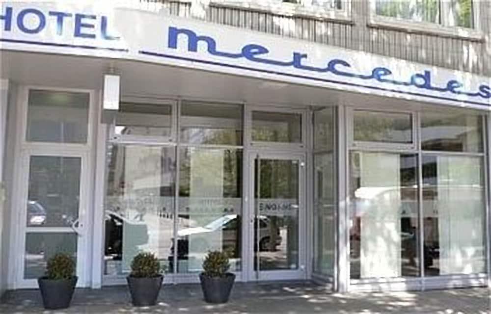 Hotel Mercedes/Centrum Hamburg Zewnętrze zdjęcie