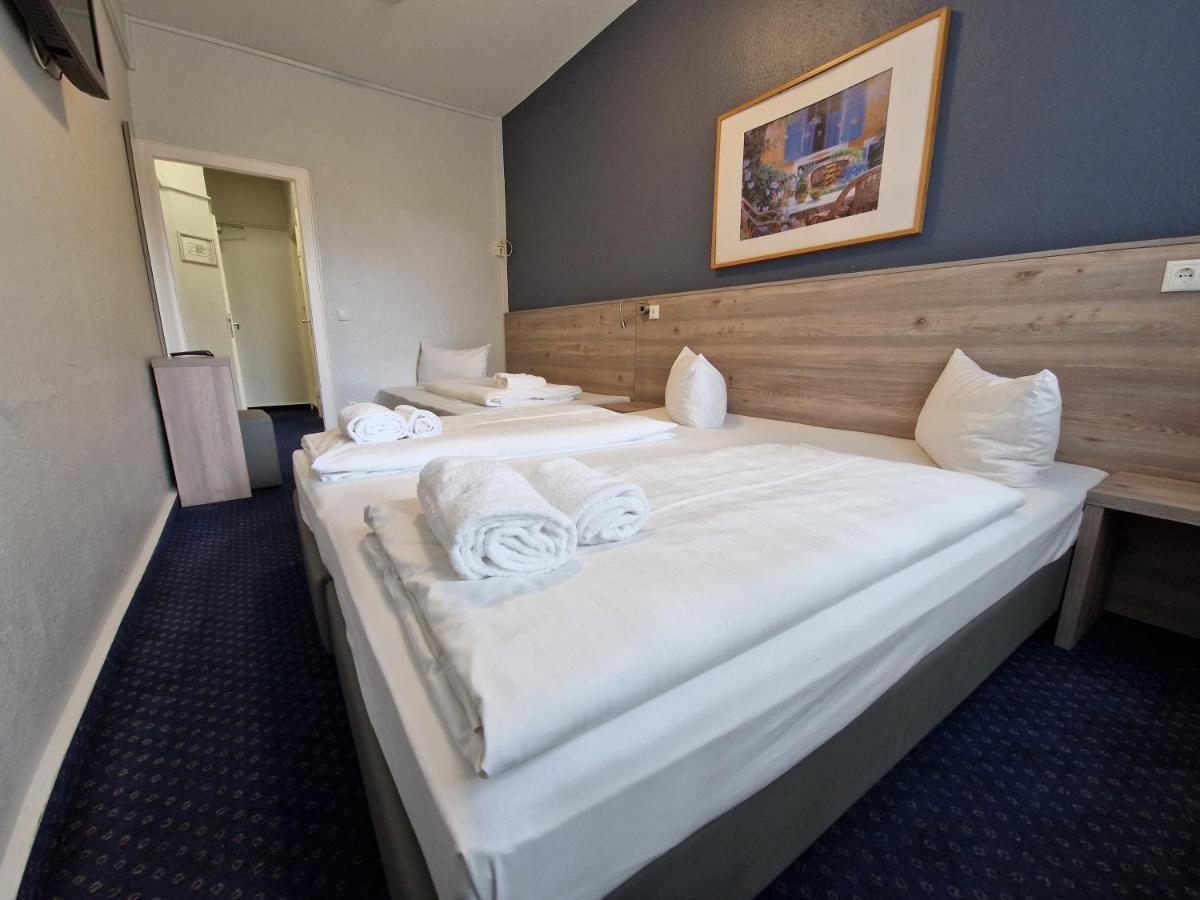 Hotel Mercedes/Centrum Hamburg Zewnętrze zdjęcie